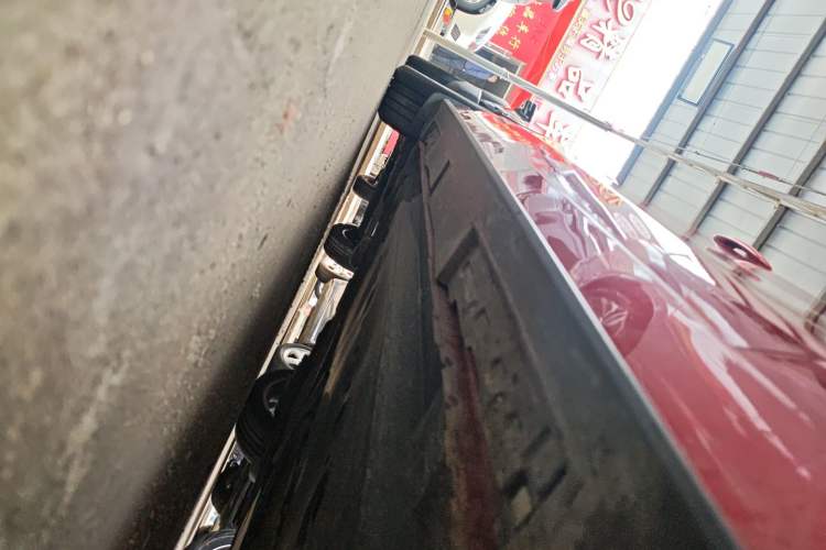 Used Mazda 3 Axela 2021 2.0L Automatic ZhiXuan Edition Right Side Sill
