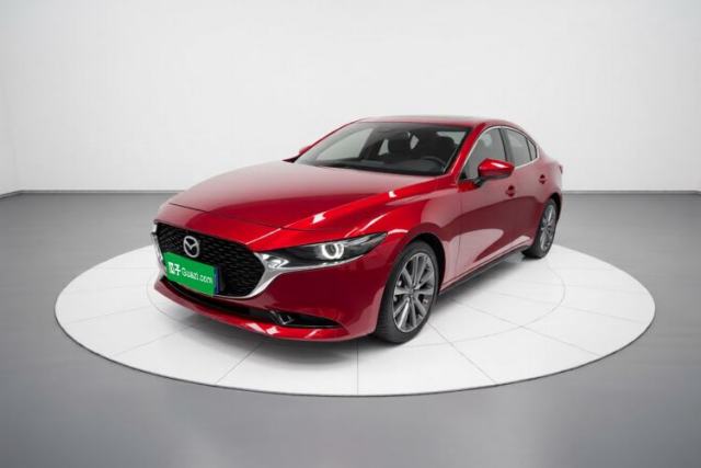 Ojetý Mazda 3 Axela 2021 2.0L Automatic Zhiyao Edition