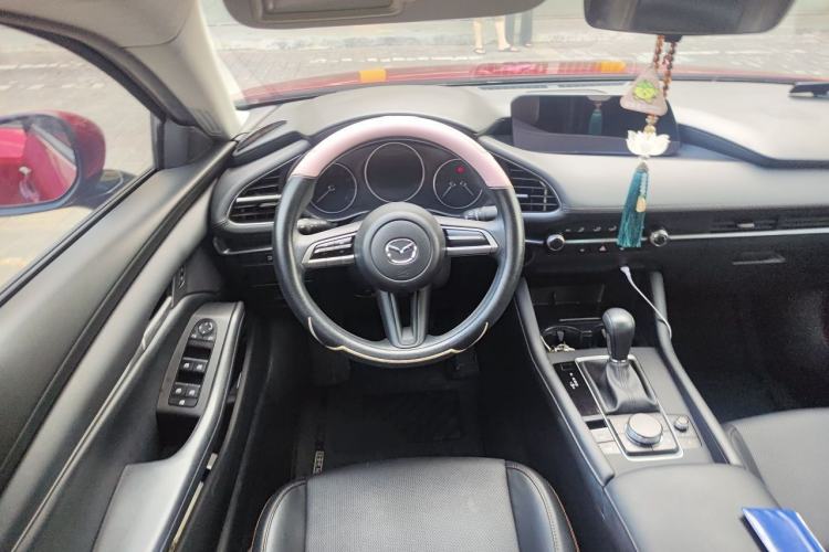 Used Mazda 3 Axela 2021 1.5L Automatic ZhiMei Edition Steering Wheel
