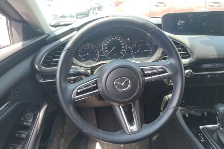 Used Mazda 3 Axela 2021 2.0L Automatic Zhiya Edition Steering Wheel