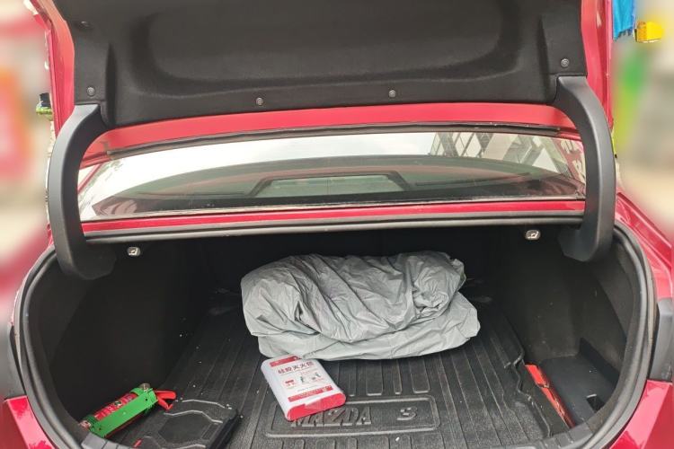 Used Mazda 3 Axela 2021 2.0L Automatic Zhiya Edition Trunk