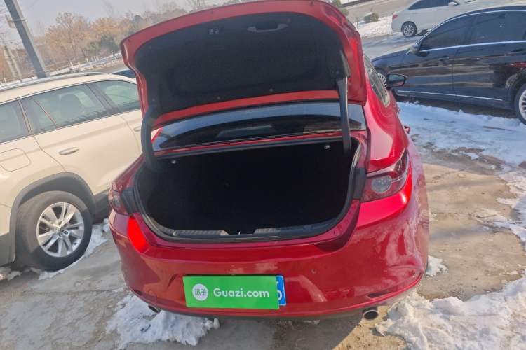Used Mazda 3 Axela 2021 2.0L Automatic Zhiya Edition Trunk