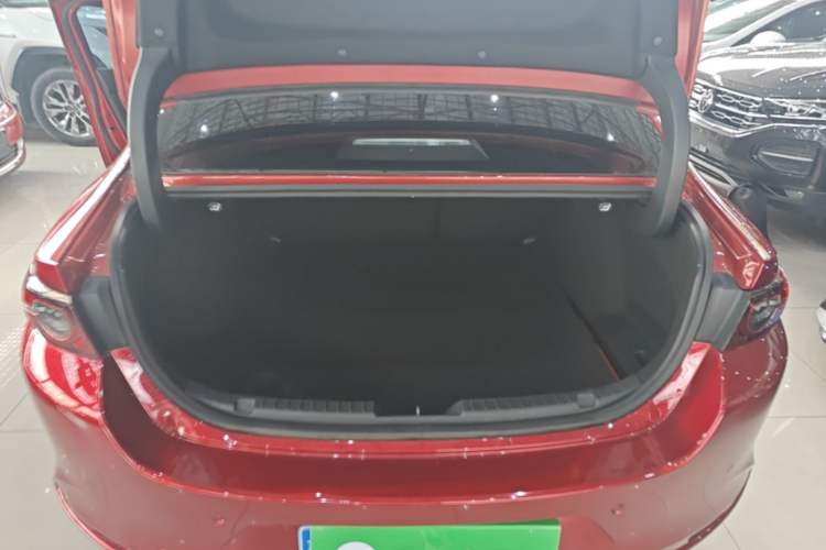 Used Mazda 3 Axela 2021 2.0L Automatic ZhiXuan Edition Trunk