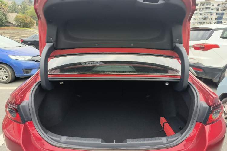 Used Mazda 3 Axela 2021 2.0L Automatic Zhiya Edition Trunk