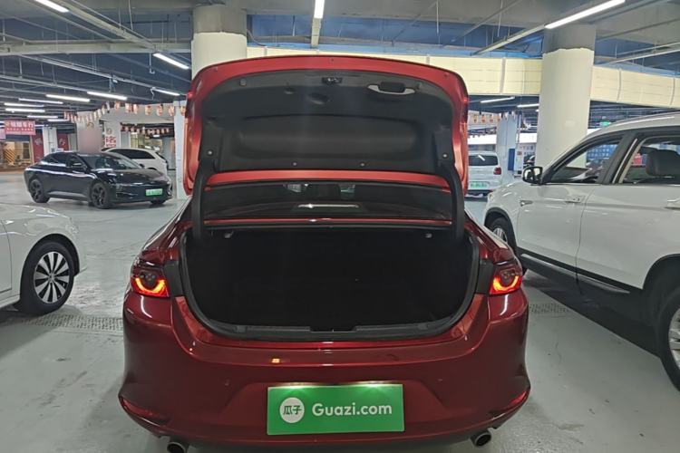 Used Mazda 3 Axela 2021 2.0L Automatic ZhiXuan Edition Trunk