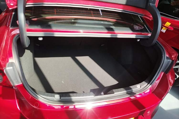 Used Mazda 3 Axela 2021 2.0L Automatic Zhiya Edition Trunk