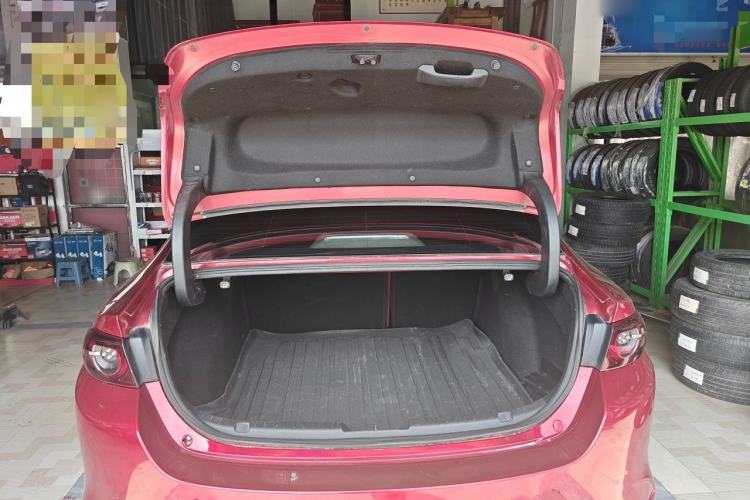 Used Mazda 3 Axela 2021 2.0L Automatic ZhiXuan Edition Trunk
