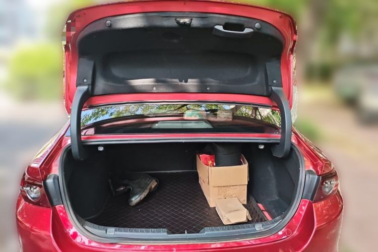 Used Mazda 3 Axela 2021 2.0L Automatic ZhiXuan Edition Trunk