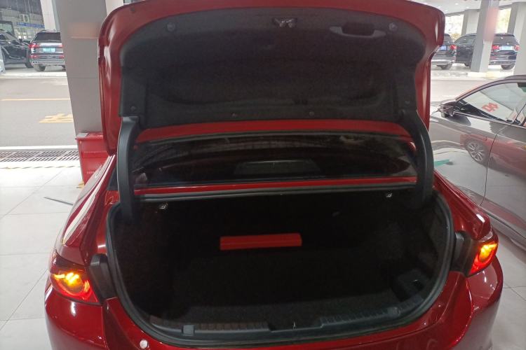 Used Mazda 3 Axela 2021 2.0L Automatic ZhiXuan Edition Trunk