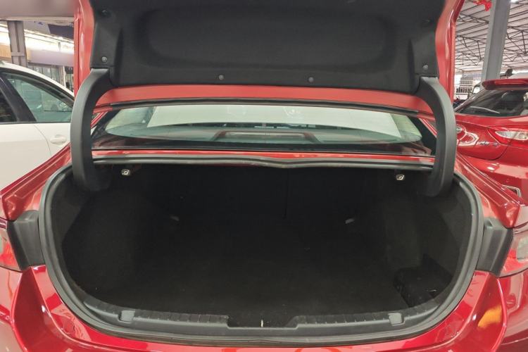 Used Mazda 3 Axela 2021 2.0L Automatic Zhiqing Edition Trunk