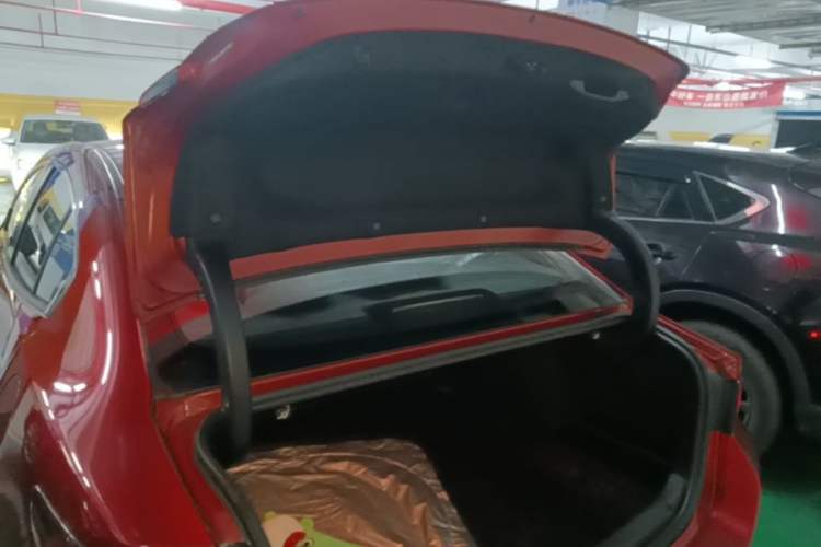 Used Mazda 3 Axela 2021 1.5L Automatic Zhiyue Edition Trunk