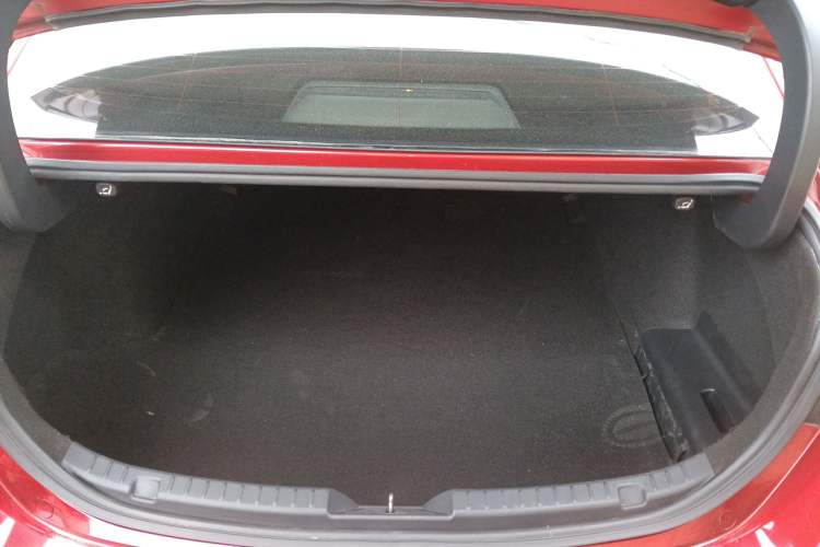 Used Mazda 3 Axela 2021 2.0L Automatic Zhiya Edition Trunk