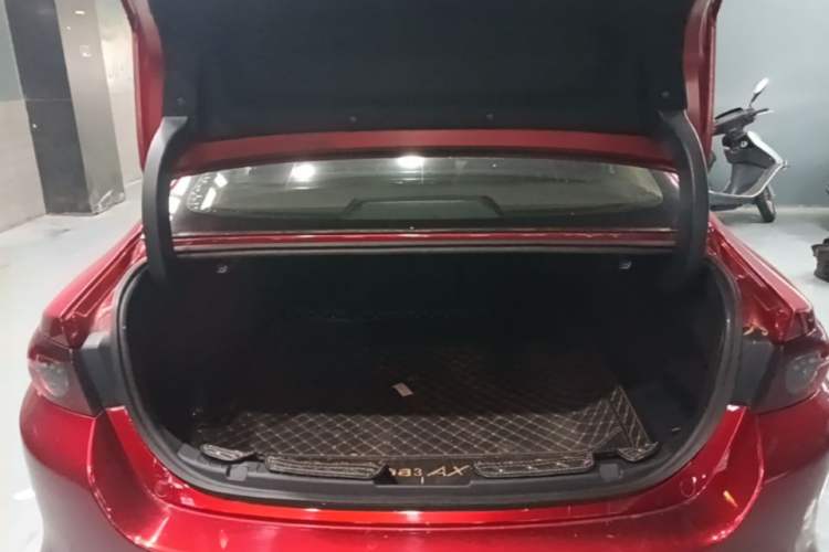 Used Mazda 3 Axela 2021 2.0L Automatic Zhiya Edition Trunk