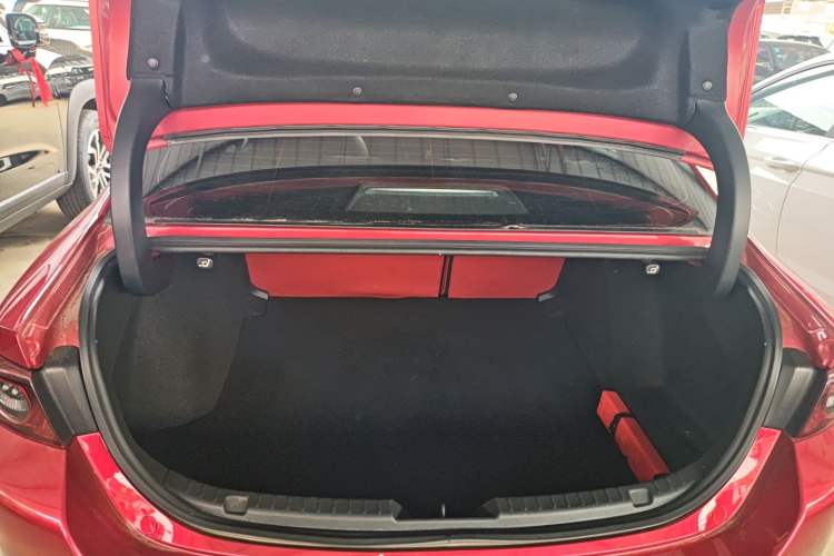 Used Mazda 3 Axela 2021 2.0L Automatic ZhiXuan Edition Trunk