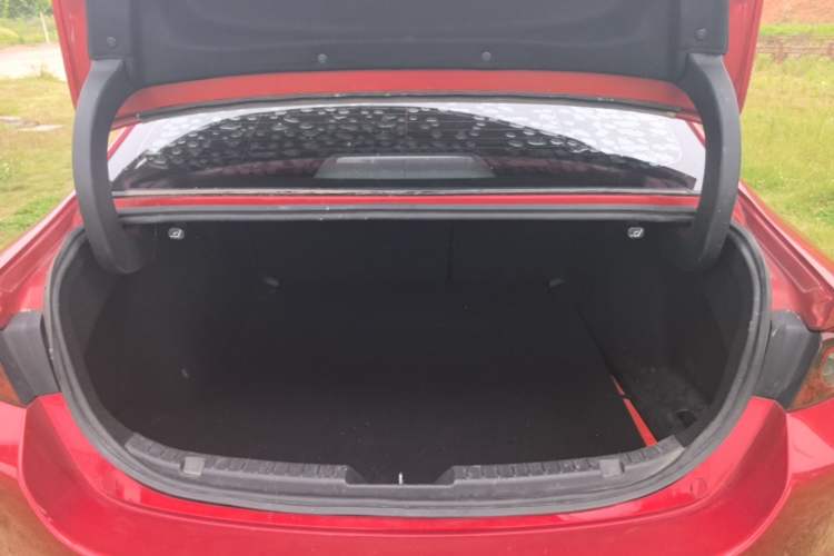 Used Mazda 3 Axela 2021 2.0L Automatic Zhiya Edition Trunk