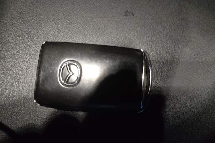 Used Mazda 3 Axela 2021 2.0L Automatic ZhiZun Edition Vehicle Key