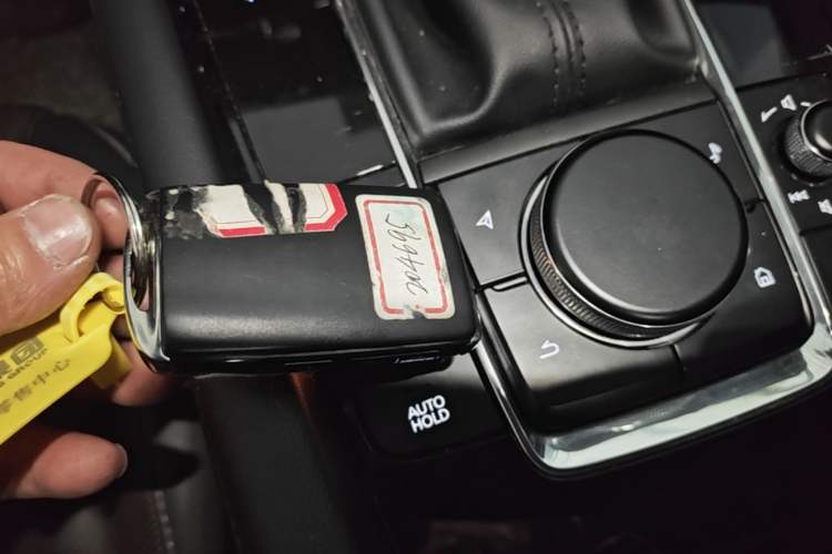 Used Mazda 3 Axela 2021 2.0L Automatic Zhiya Edition Vehicle Key