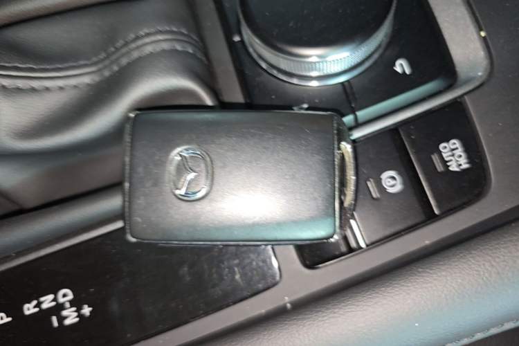 Used Mazda 3 Axela 2021 2.0L Automatic Zhiqing Edition Vehicle Key