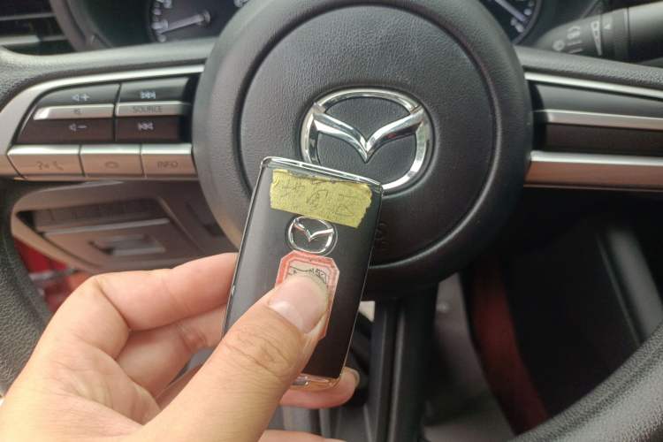 Used Mazda 3 Axela 2021 1.5L Automatic ZhiMei Edition Vehicle Key