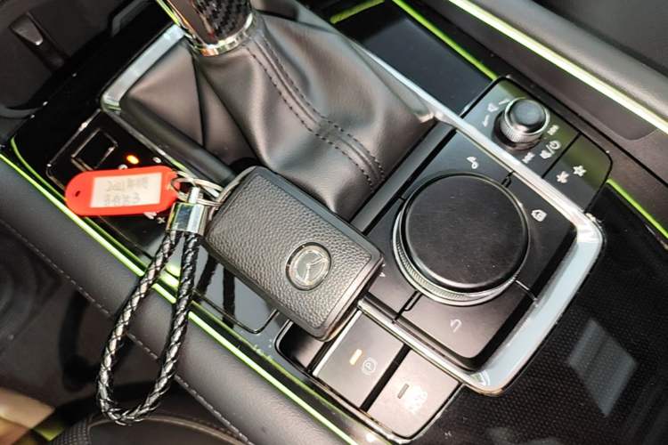 Used Mazda 3 Axela 2021 2.0L Automatic Zhi Rui Edition Vehicle Key