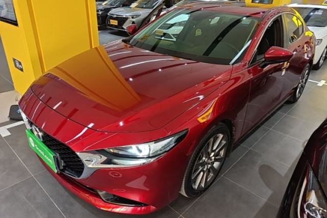 Używany Mazda 3 Axela 2021 2.0L Automatic Zhiyao Edition