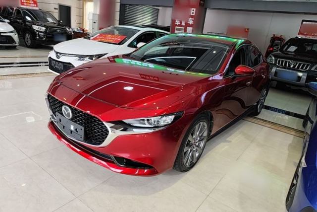 Ojetý Mazda 3 Axela 2021 2.0L Automatic Zhi Rui Edition