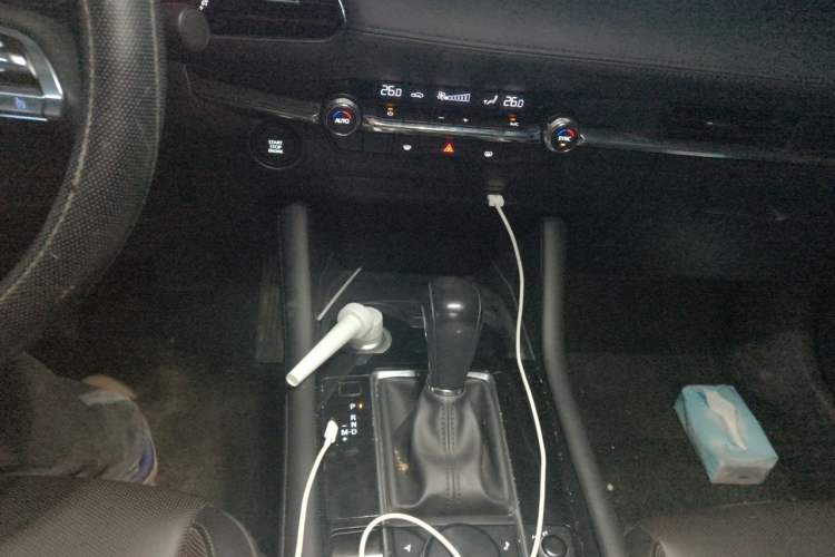 Used Mazda 3 Axela 2021 2.0L Automatic Zhiya Edition Audio And AC Panel