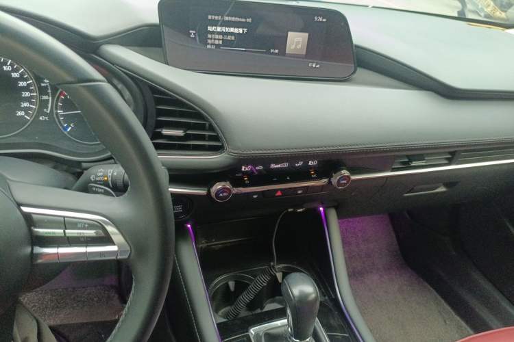 Used Mazda 3 Axela 2021 2.0L Automatic Zhiya Edition Audio And AC Panel