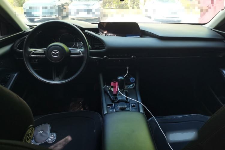 Used Mazda 3 Axela 2021 2.0L Automatic Zhiqing Edition Center Console