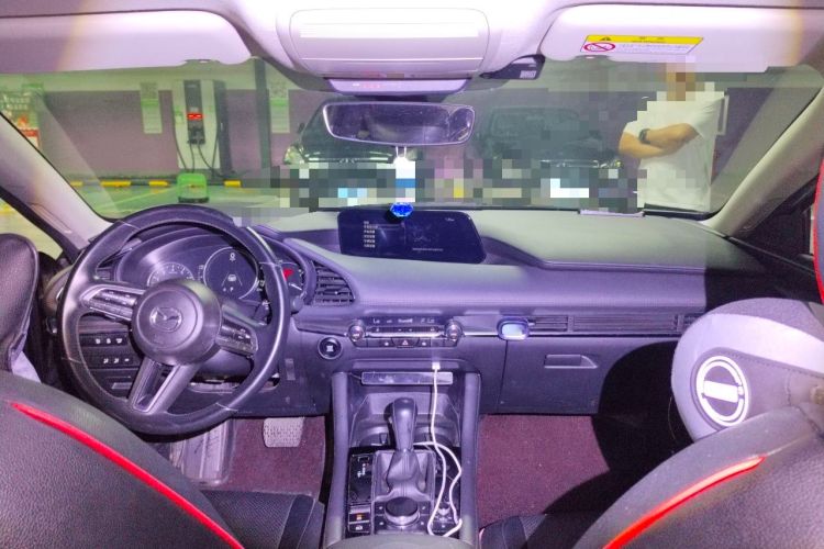 Used Mazda 3 Axela 2021 2.0L Automatic Zhiya Edition Center Console