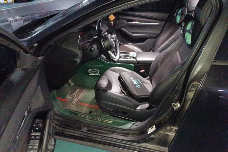 Used Mazda 3 Axela 2021 2.0L Automatic Zhiyao Edition Driver Seat