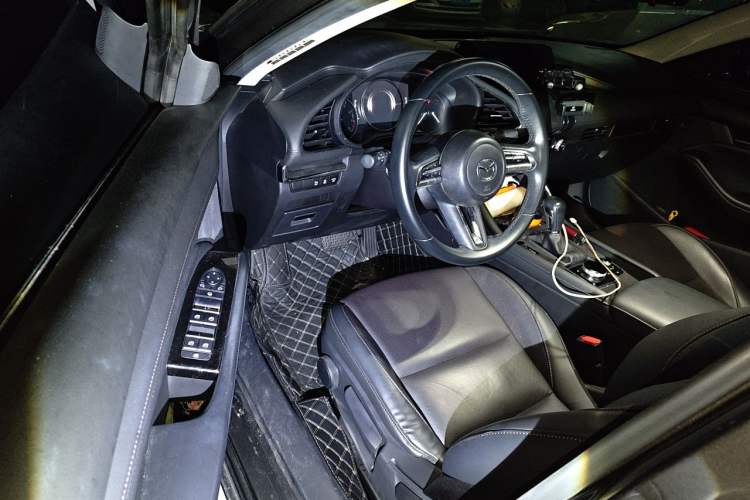 Used Mazda 3 Axela 2021 2.0L Automatic Zhiya Edition Driver Seat