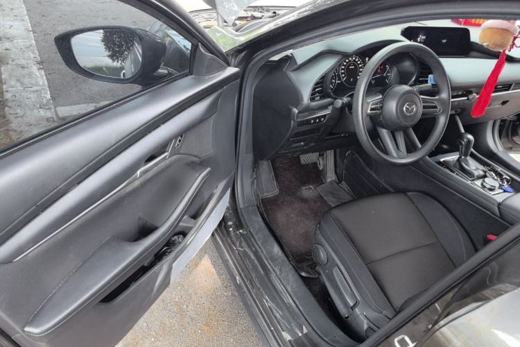 Used Mazda 3 Axela 2021 2.0L Automatic Zhiqing Edition Driver Seat