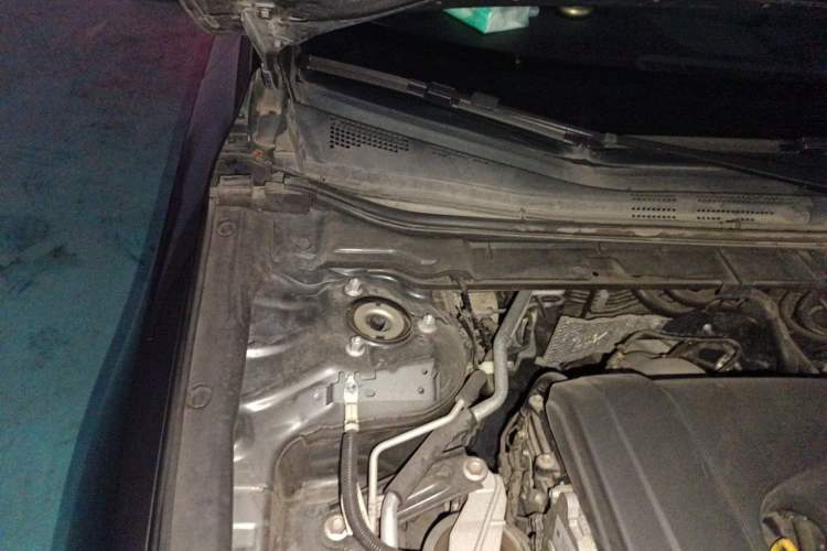Used Mazda 3 Axela 2021 2.0L Automatic Zhiyao Edition Engine Bay Right