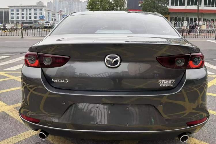 Used Mazda 3 Axela 2021 2.0L Automatic Zhiya Edition Exterior 4