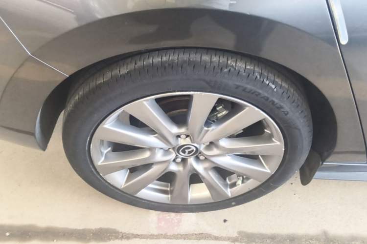 Used Mazda 3 Axela 2021 2.0L Automatic Zhiyao Edition Exterior 5