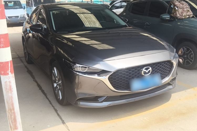 Used Mazda 3 Axela 2021 2.0L Automatic Zhiyao Edition Front Right 45 Deg