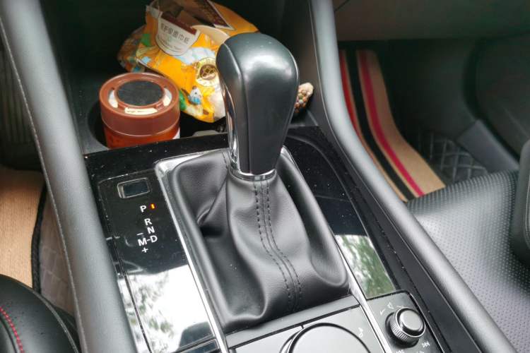 Used Mazda 3 Axela 2021 2.0L Automatic ZhiXuan Edition Gear Lever
