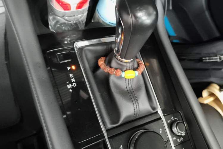 Used Mazda 3 Axela 2021 2.0L Automatic Zhi Rui Edition Gear Lever