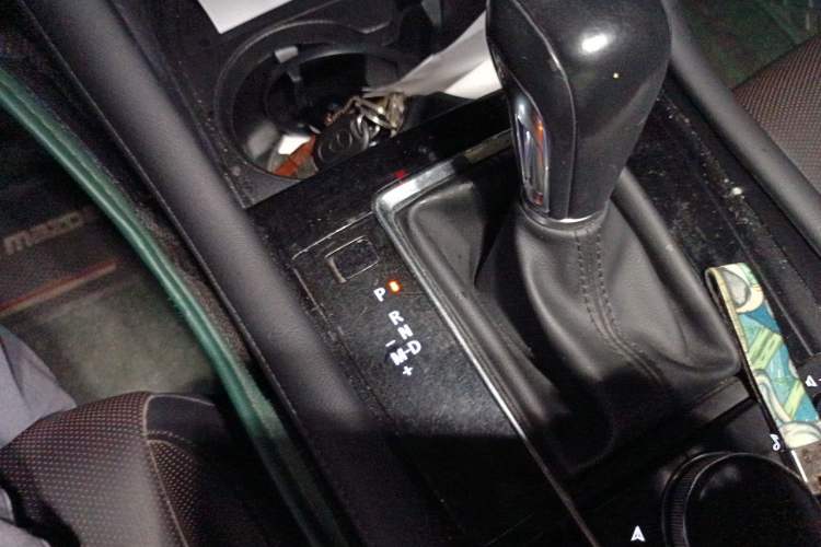 Used Mazda 3 Axela 2021 2.0L Automatic Zhiyao Edition Gear Lever