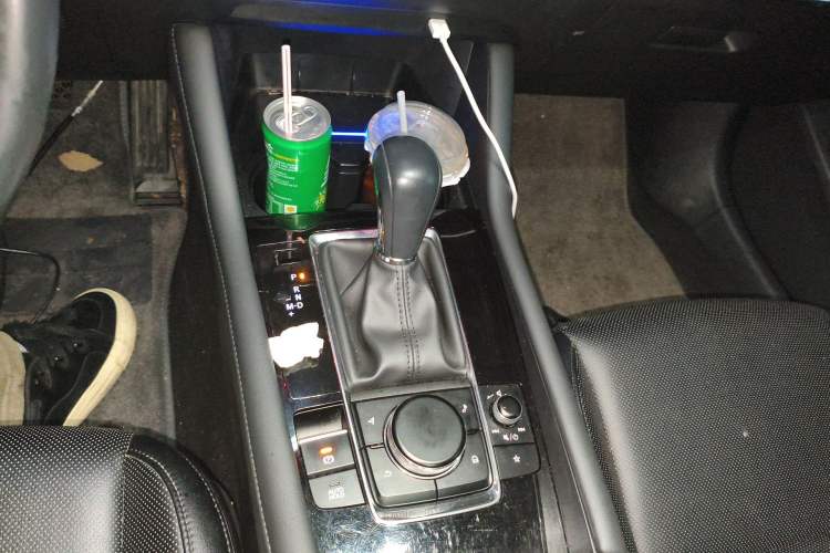 Used Mazda 3 Axela 2021 2.0L Automatic Zhiya Edition Gear Lever