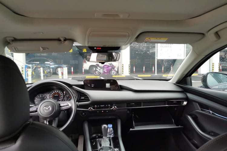 Used Mazda 3 Axela 2021 2.0L Automatic Zhi Rui Edition Headliner