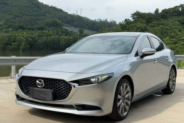 Used Mazda 3 Axela 2021 2.0L Automatic Zhiyao Edition
