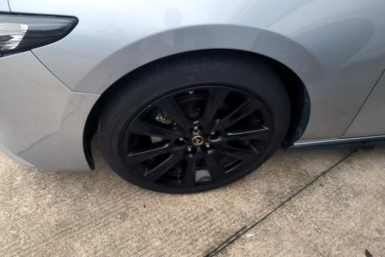 Used Mazda 3 Axela 2021 2.0L Automatic ZhiXuan Edition Left Front Wheel Hub