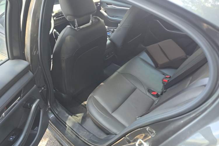 Used Mazda 3 Axela 2021 2.0L Automatic Zhiyao Edition Left Rear Seat