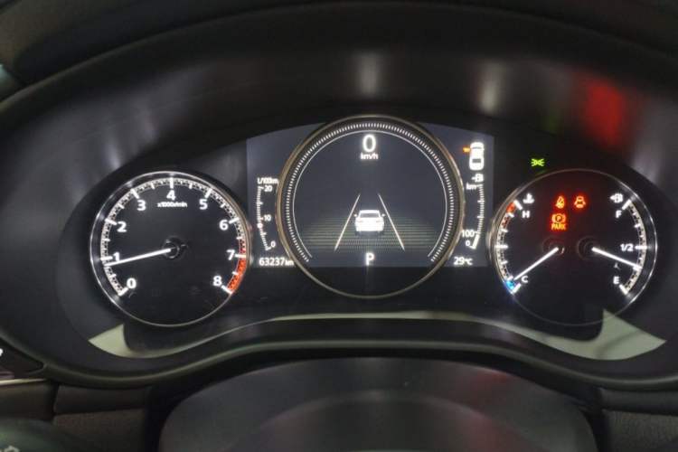 Used Mazda 3 Axela 2021 2.0L Automatic Zhiya Edition Odometer Close Up