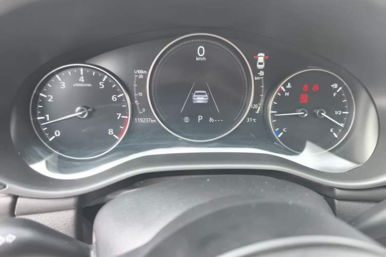 Used Mazda 3 Axela 2021 2.0L Automatic Zhiyao Edition Odometer Close Up
