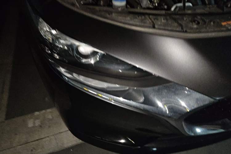 Used Mazda 3 Axela 2021 2.0L Automatic Zhiya Edition Right Front Headlight