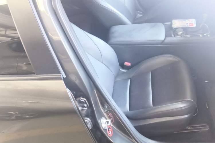 Used Mazda 3 Axela 2021 2.0L Automatic Zhiyao Edition Right Front Seat
