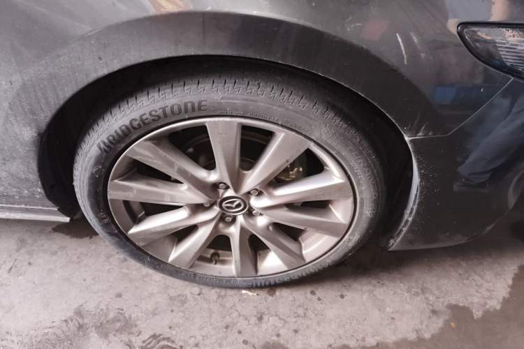 Used Mazda 3 Axela 2021 2.0L Automatic Zhi Rui Edition Right Front Wheel Hub